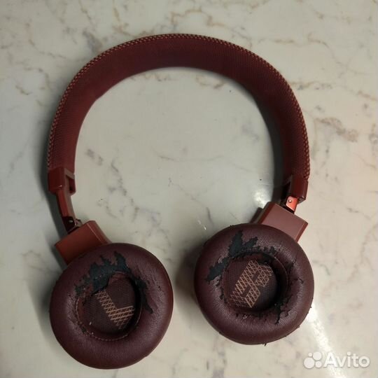 Беспроводные наушники JBL live400bt