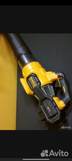 Воздуходувка DeWalt Dcmba572