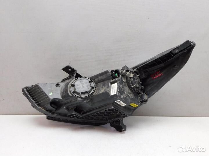 Фара правая Hyundai Solaris
