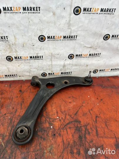 Рычаг перед. прав. Mitsubishi Colt 1.5 2006