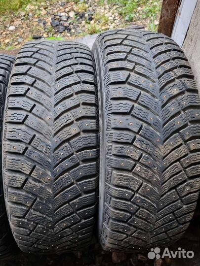 Michelin X-Ice North 4 215/60 R17 100T