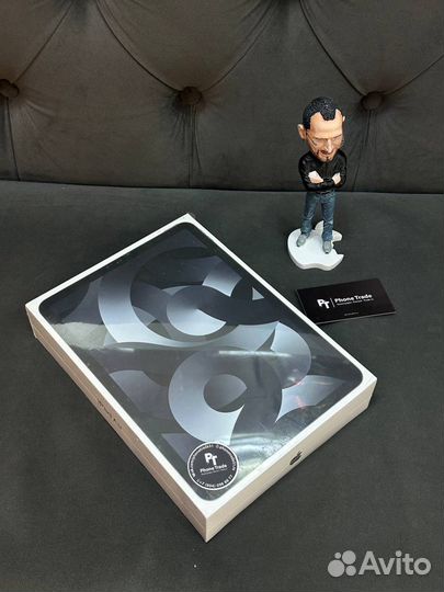 iPad Air (5th Generation) Wi-Fi 64gb space gray