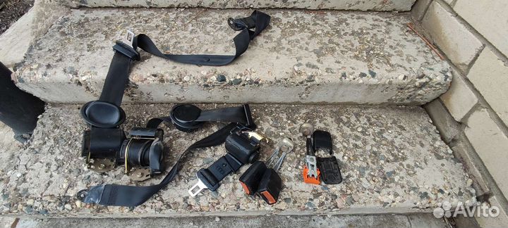 Комплект задних ремней безопасней Ауди 100/А6 С4