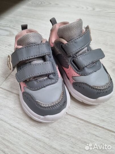 Кроссовки для девочки 21 размер
