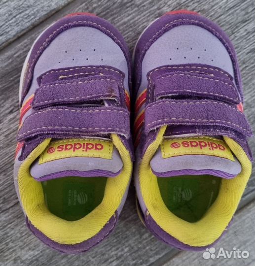 Кроссовки детские adidas 18 размер