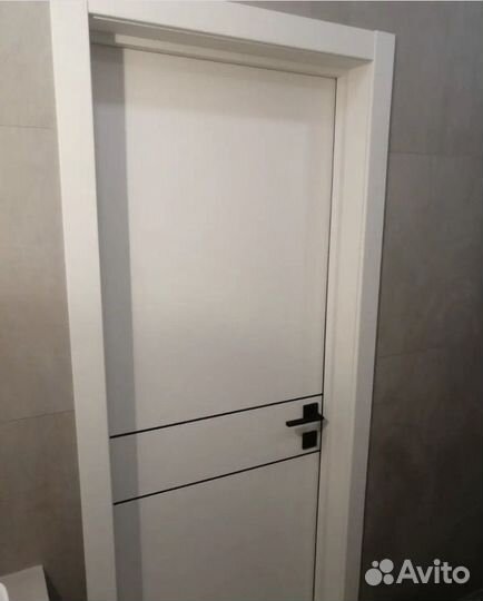 Двери белые новые межкомнатные