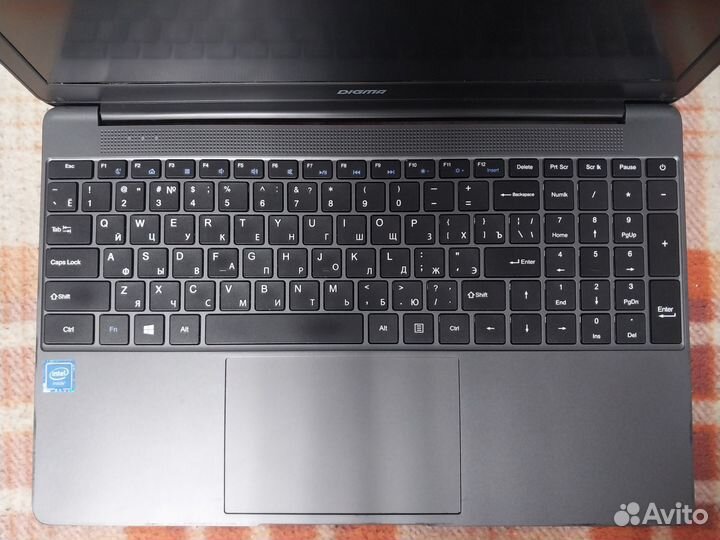 Ноутбук digma