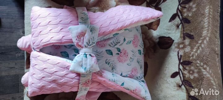 Комплект на выписку для девочки демисезонный