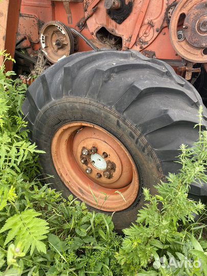 Комбайн нива