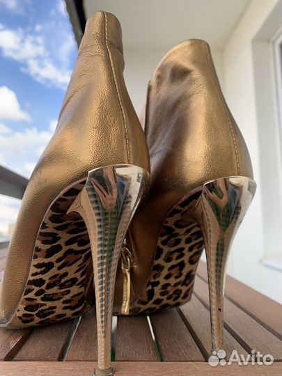 Ботильоны фирменные