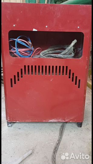 Зарядное устройство для электропогрузчиков