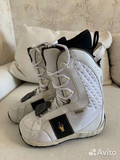 Сноубордические ботинки женские (38)