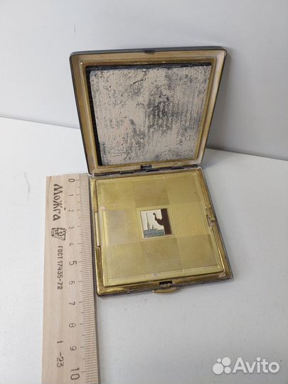 Пудреница ленинград латунь эмаль СССР