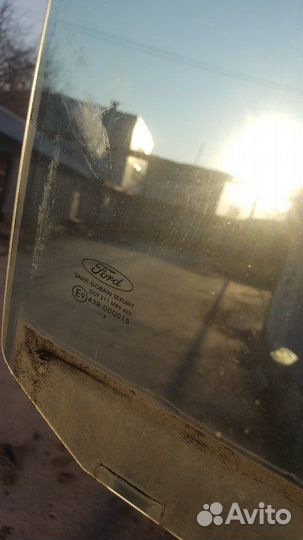 Стекло заднее левое Ford Focus 2 хэтчбек 1 2006