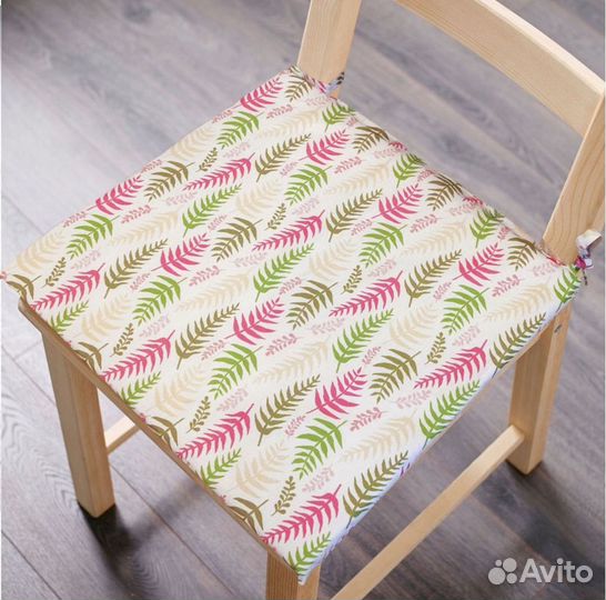 Подушки на стулья квадратные