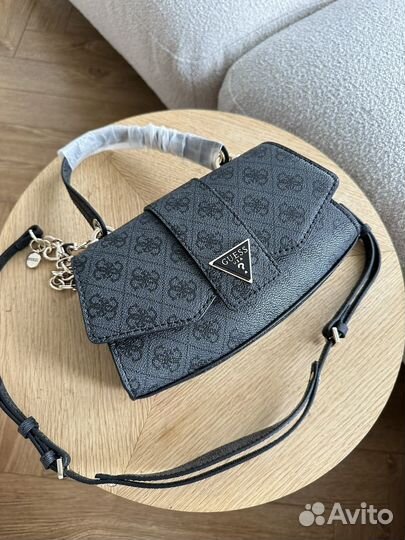 Сумка guess ilia оригинал новая с бирками