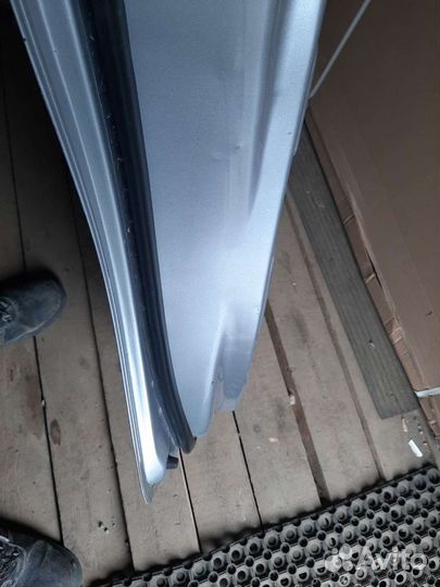 Левая дверь