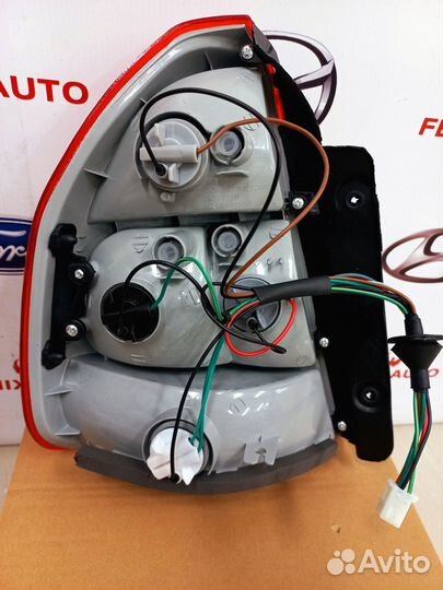 Фонарь Hyundai Accent Тагаз Правый / Левый 00-12