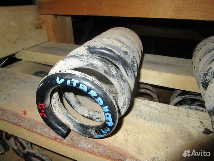 Пружина задняя Suzuki Grand Vitara 2