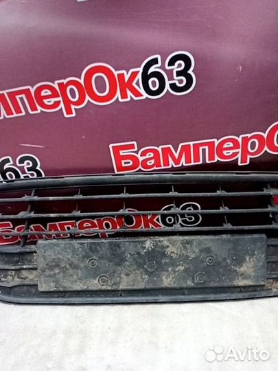 Решетка бампера передняя Ford Mondeo
