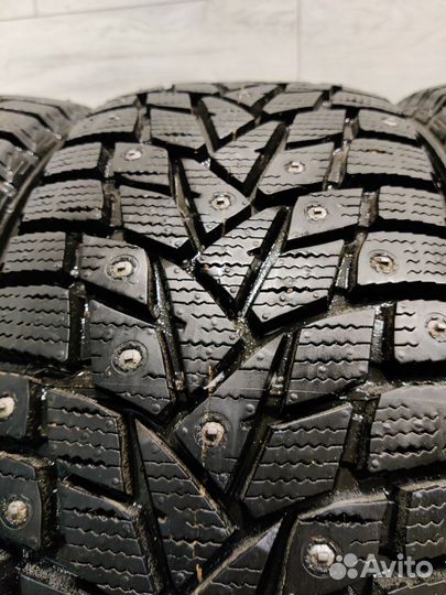 Dunlop SP Winter Ice 02 205/55 R16 94T