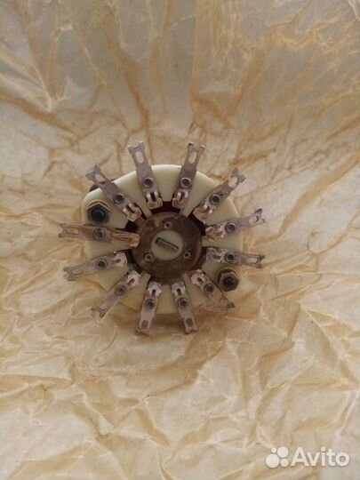 Переключатель галетный поворотный