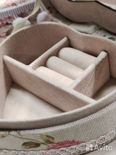 Шкатулка для украшений