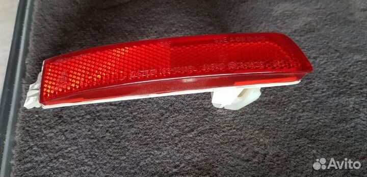 Отражатель бампера 25052461 Nissan Juke F15 Жук