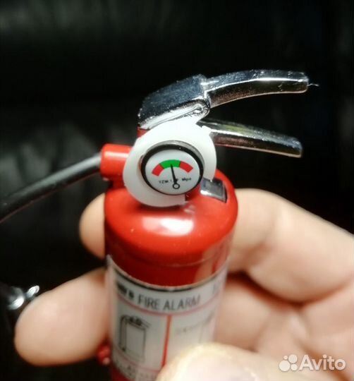 Зажигалка газовая