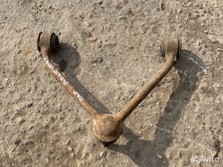 Передний верхний рычаг кайрон