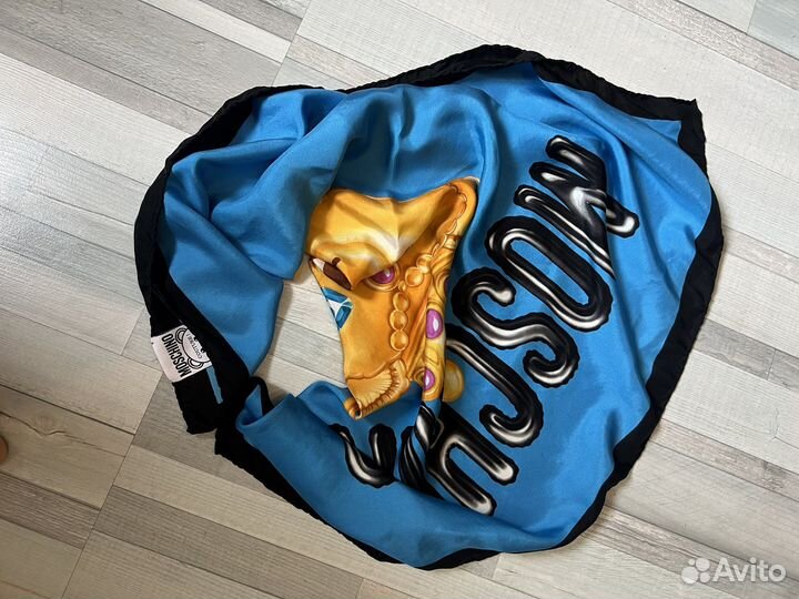 Шелковый платок moschino