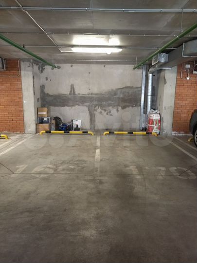 Машиноместо, 15 м²