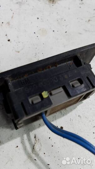 Кнопка открывания багажника Chevrolet Aveo T300