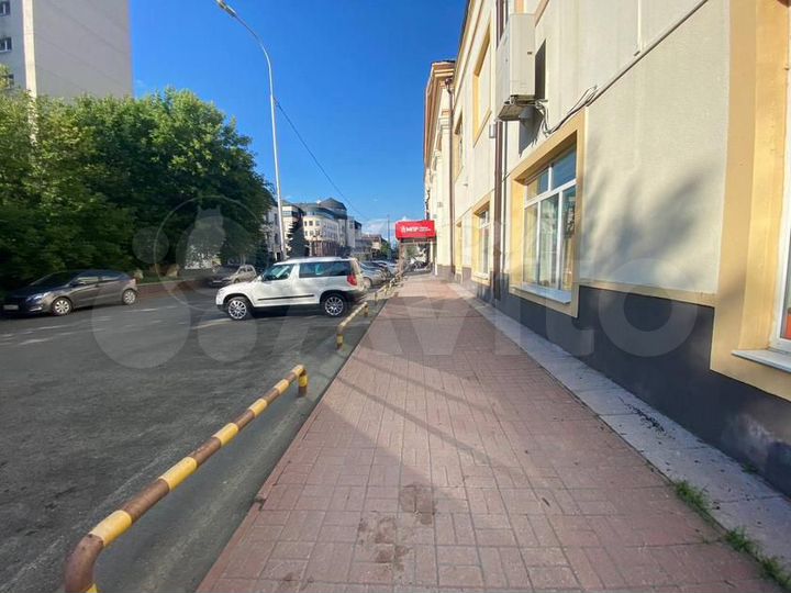 Сдам торговое помещение, 250 м²
