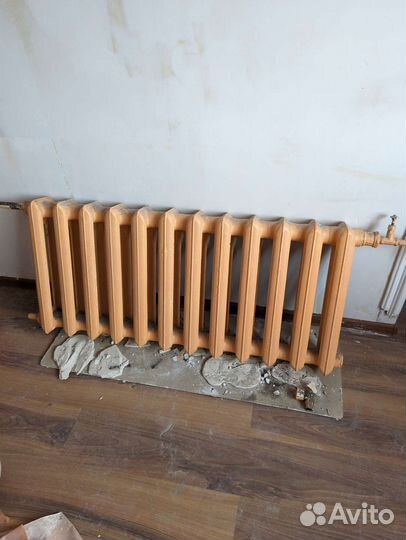 Батарея чугунная 12 секций