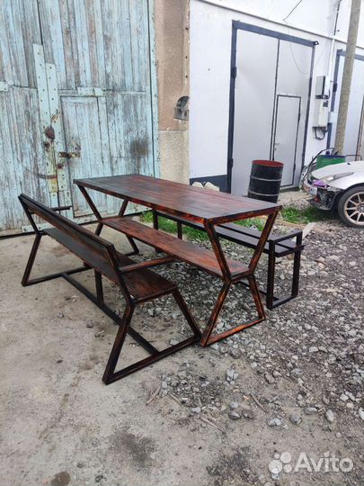 Стол в стиле loft