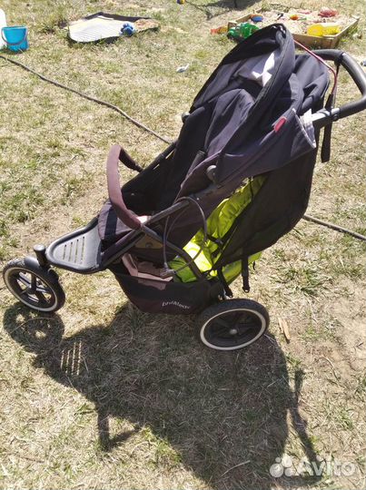 Коляска для погодок phil and teds