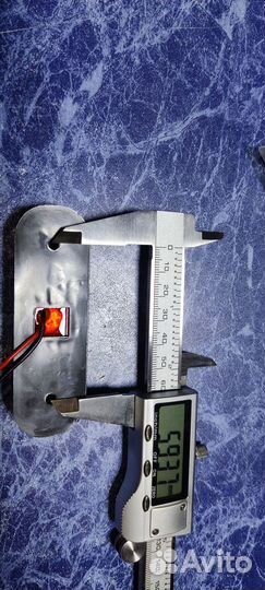 Фонарь габаритный боковой светодиодный 12-24в