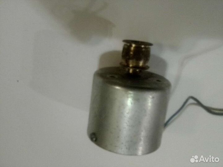 Электромотор 9вольт постоянный ток