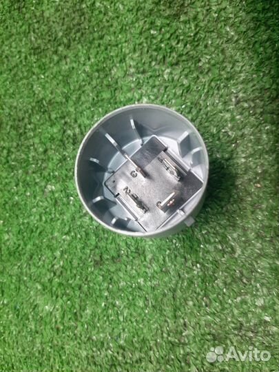 Резистор вентилятора охлаждения Peugeot 407 (6E)