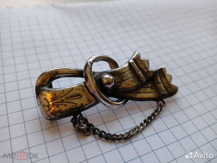 Брошь серебро 84 пробы