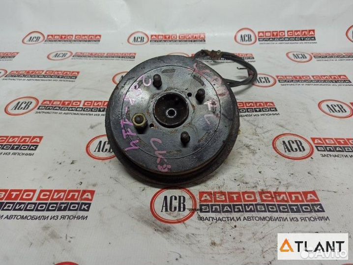 Ступица задняя левая toyota platz