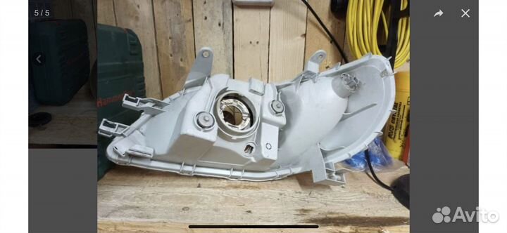 Фара правая Toyota Platz scp11