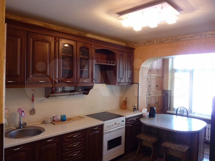 2-к. квартира, 53 м², 2/5 эт.