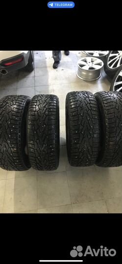 Nokian Tyres Hakkapeliitta 7 215/65 R16