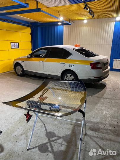 Заднее стекло на Шкода Октавия а7