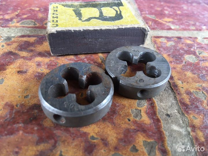 Плашки СССР м10 шаг 0,5