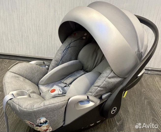 Детское автокресло