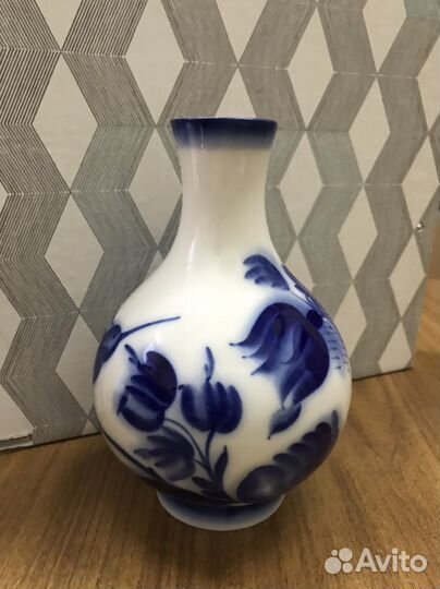 Фарфоровая вазочка гжель СССР
