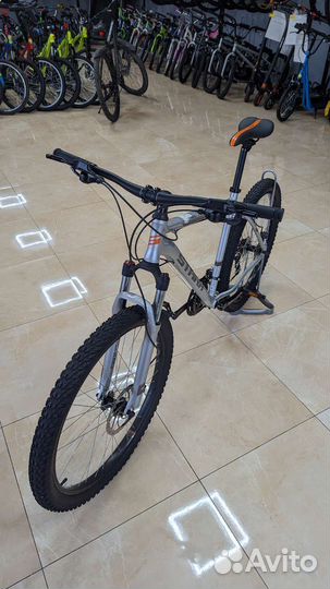 Велосипед Stark Hunter 27.2 HD